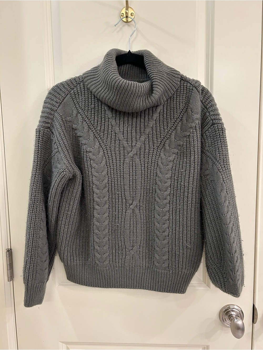 Cozy Grey Cable-Knit Turtleneck Sweater - Women's
